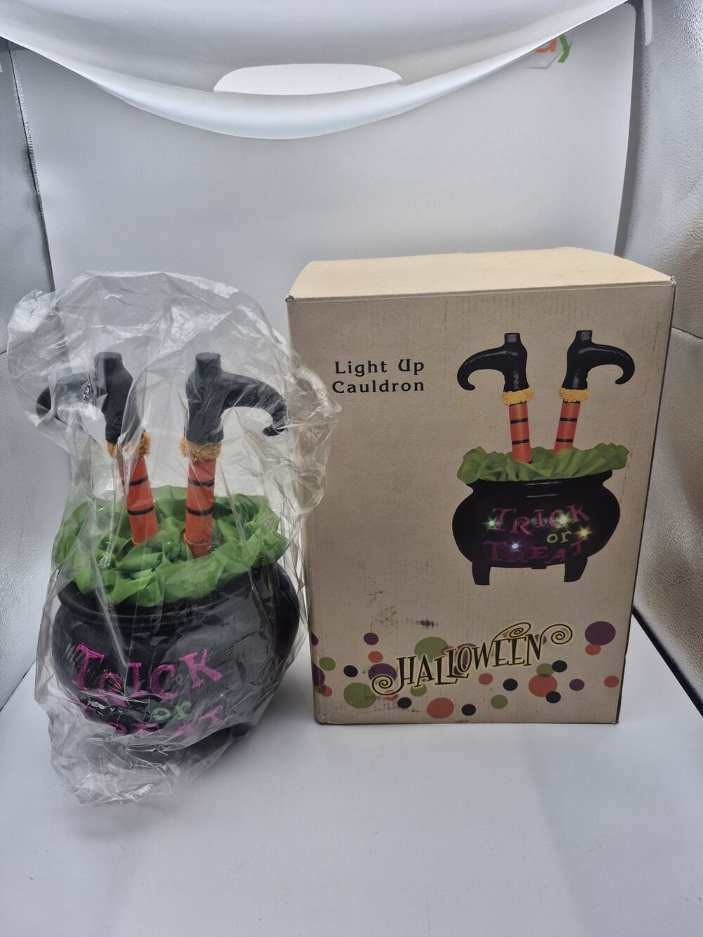 Cracker Barrel Halloween Light Up Cauldron with Box RARE Exclusive New Open Box